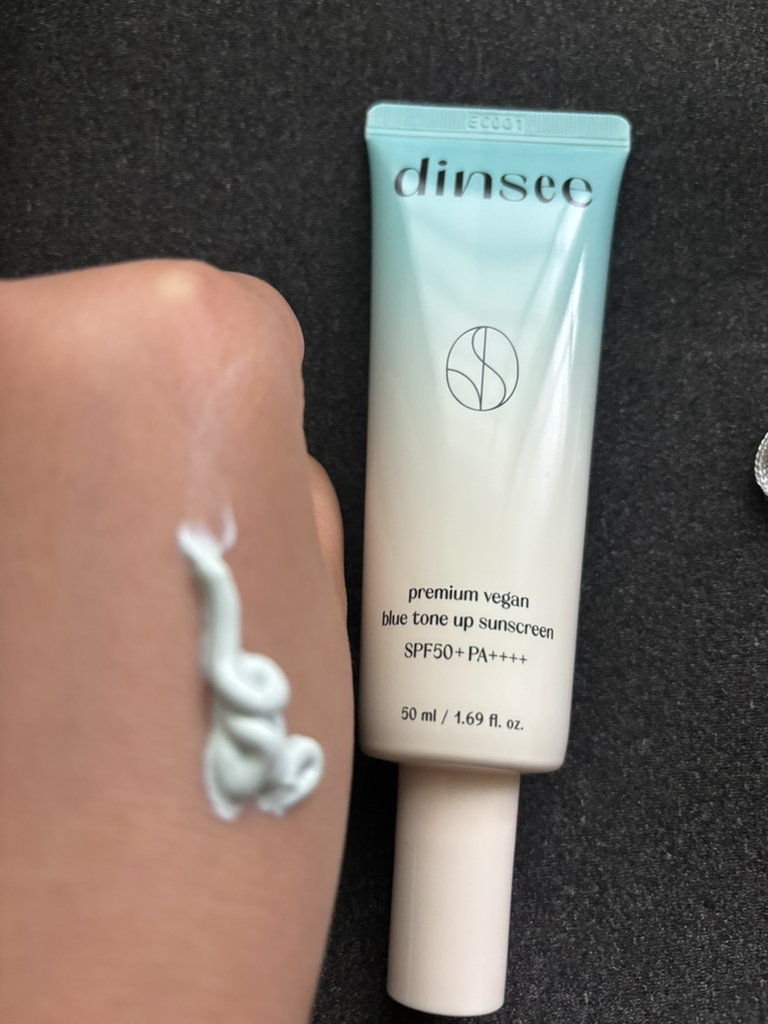 딘시 (dinsee) 프리미엄 비건 블루 톤 업 선크림 [SPF50+/PA++++] review image