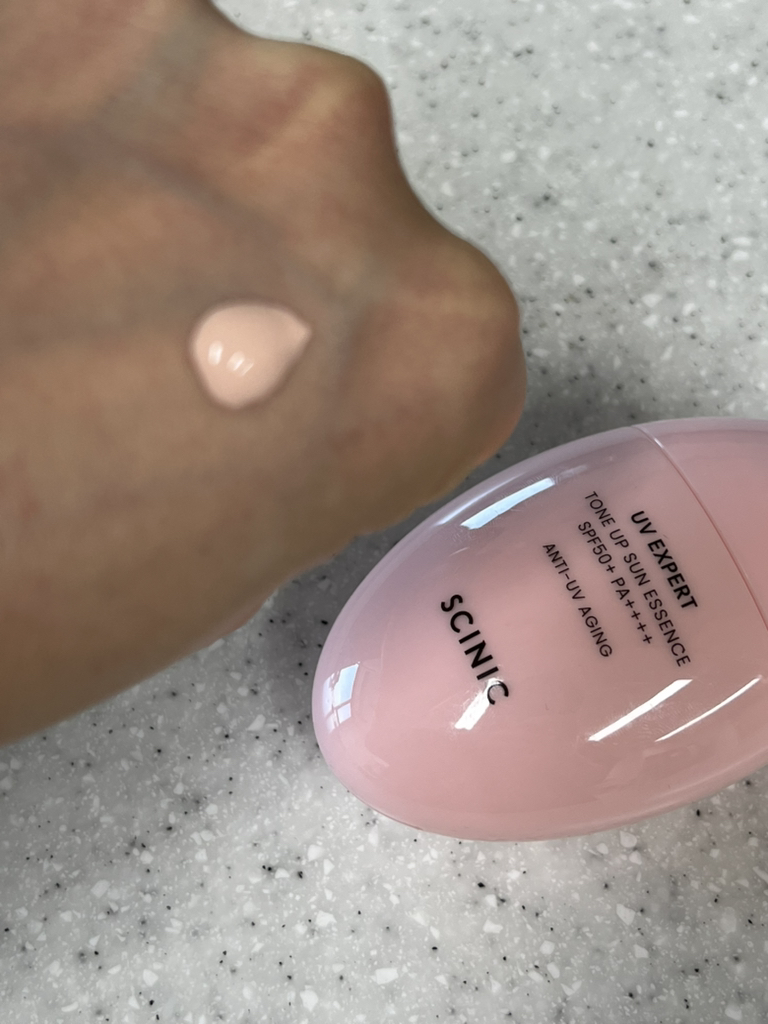 싸이닉 (SCINIC) UV 엑스퍼트 선 에센스 [SPF50+/PA++++] [톤업] review image