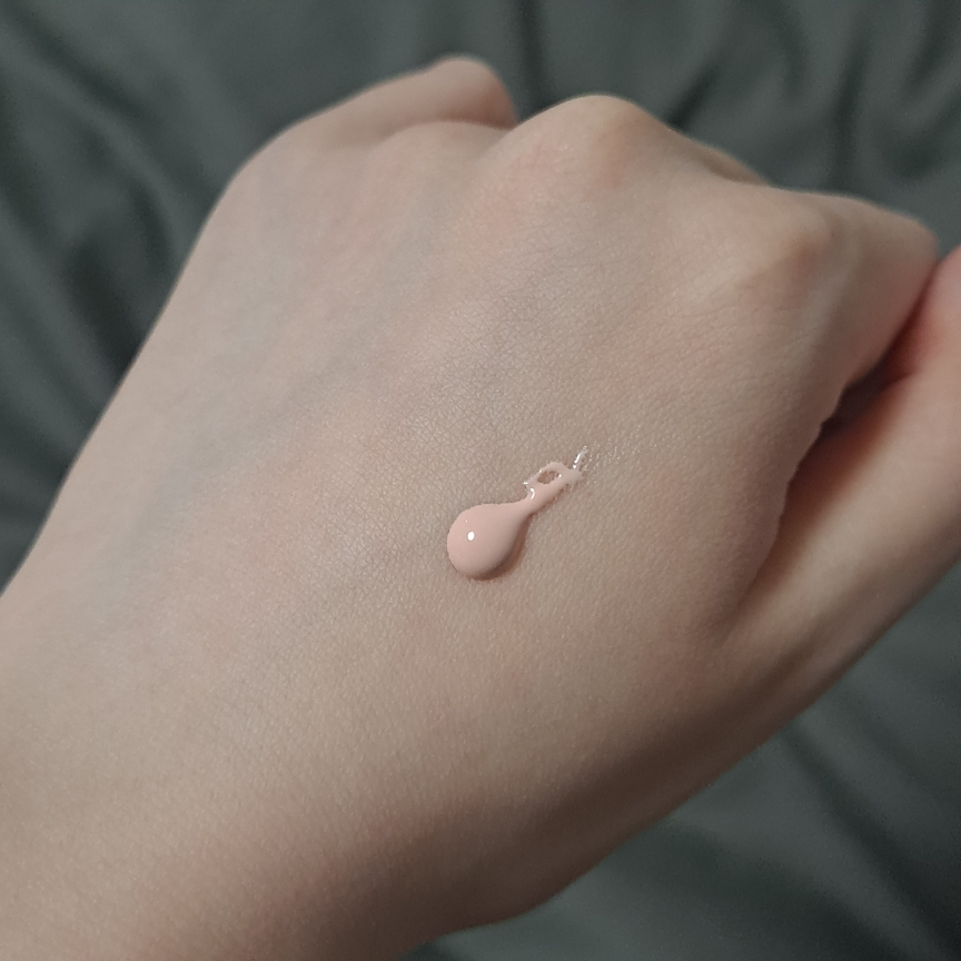 싸이닉 (SCINIC) UV 엑스퍼트 선 에센스 [SPF50+/PA++++] [톤업] review image