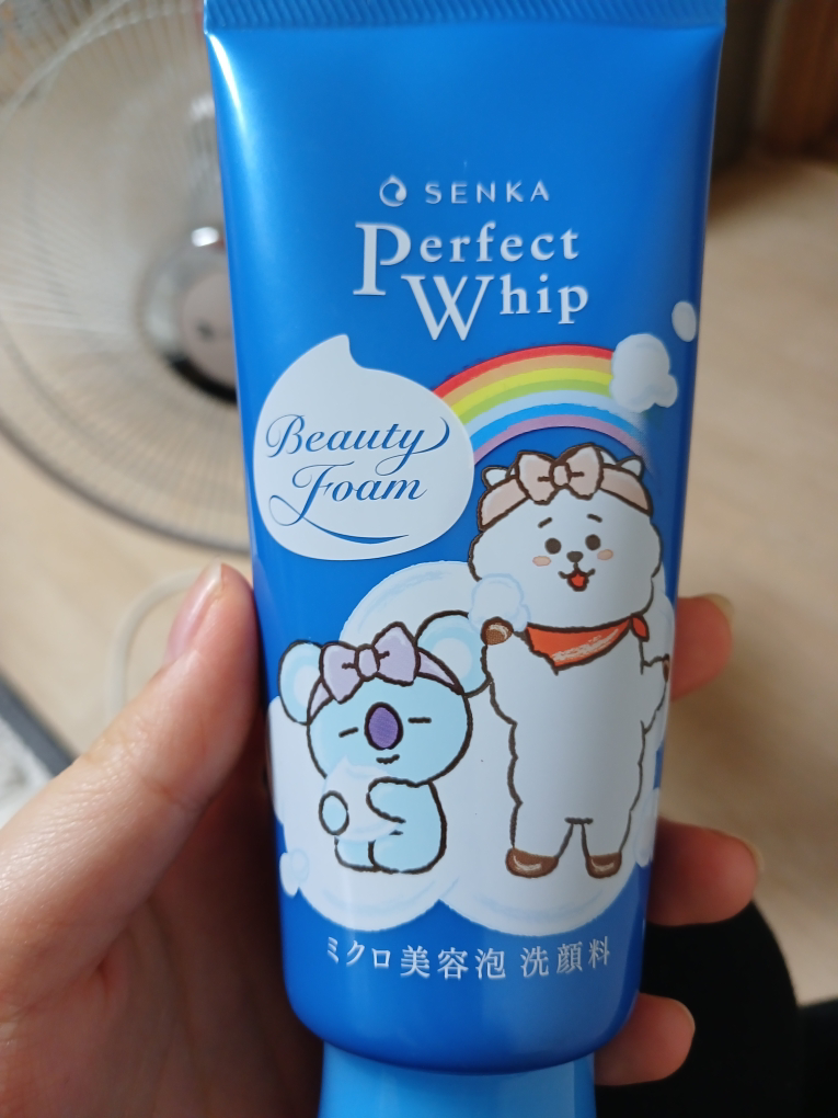 SENKA BT21联名版完美鞭子洁面乳 common.review image