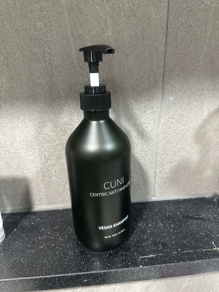 쿠니 (CUNI) 센트릭 탈모완화 비건 샴푸 review image