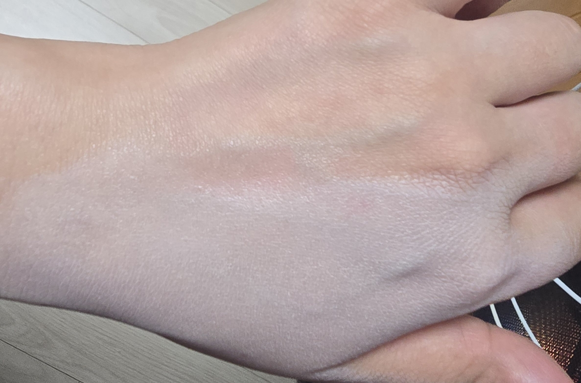 글린트바이비디보브 (GlintbyVDIVOV) 톤업크림 [SPF20/PA++] review image