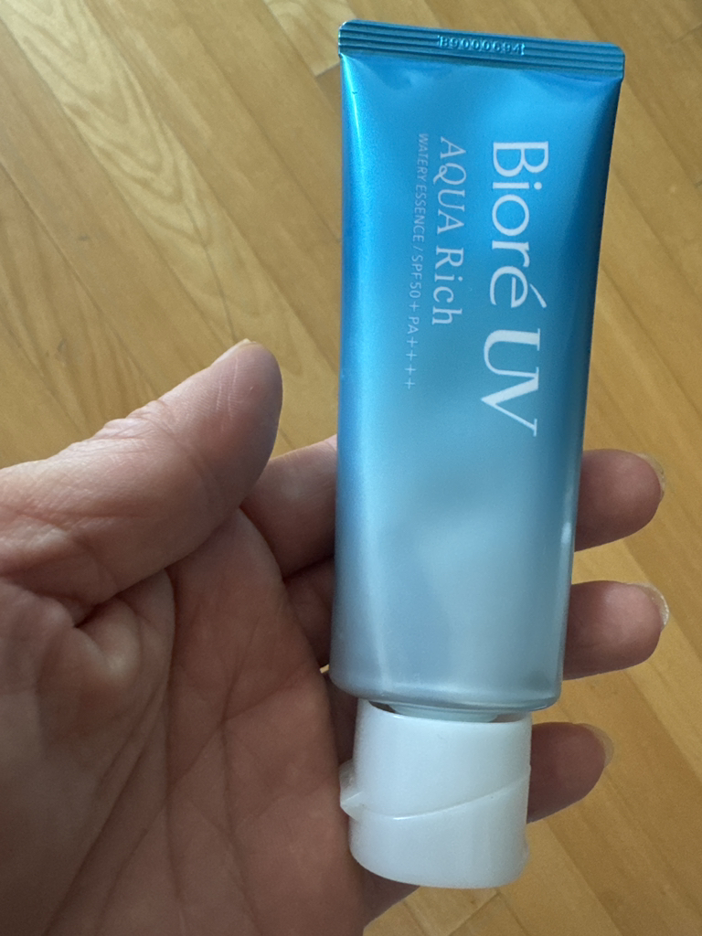비오레 (Biore) (해외) UV 아쿠아리치 워터리 에센스 [SPF50+/PA++++] review image