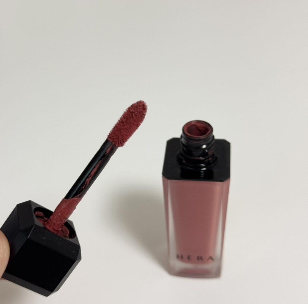 헤라 (HERA) 센슈얼 파우더 매트 리퀴드 [435호 팜파스] review image