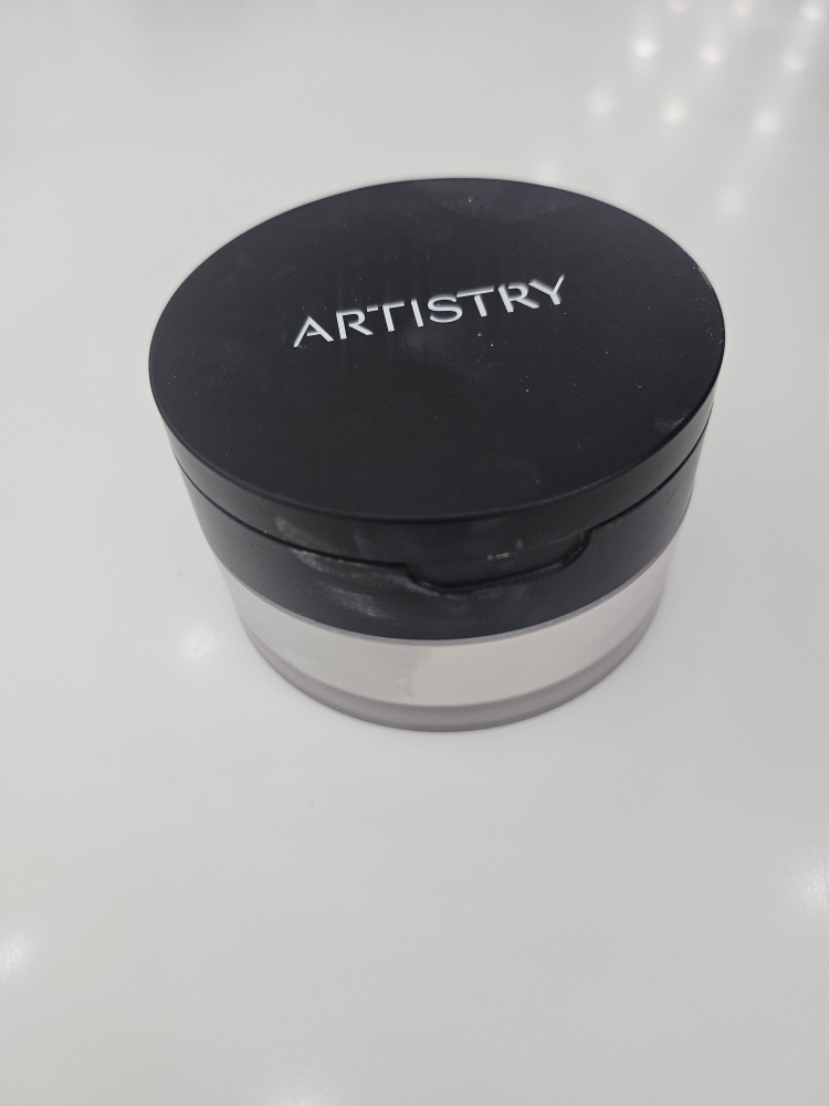 아티스트리 (ARTISTRY) 일루미네이팅 루스 파우더 review image