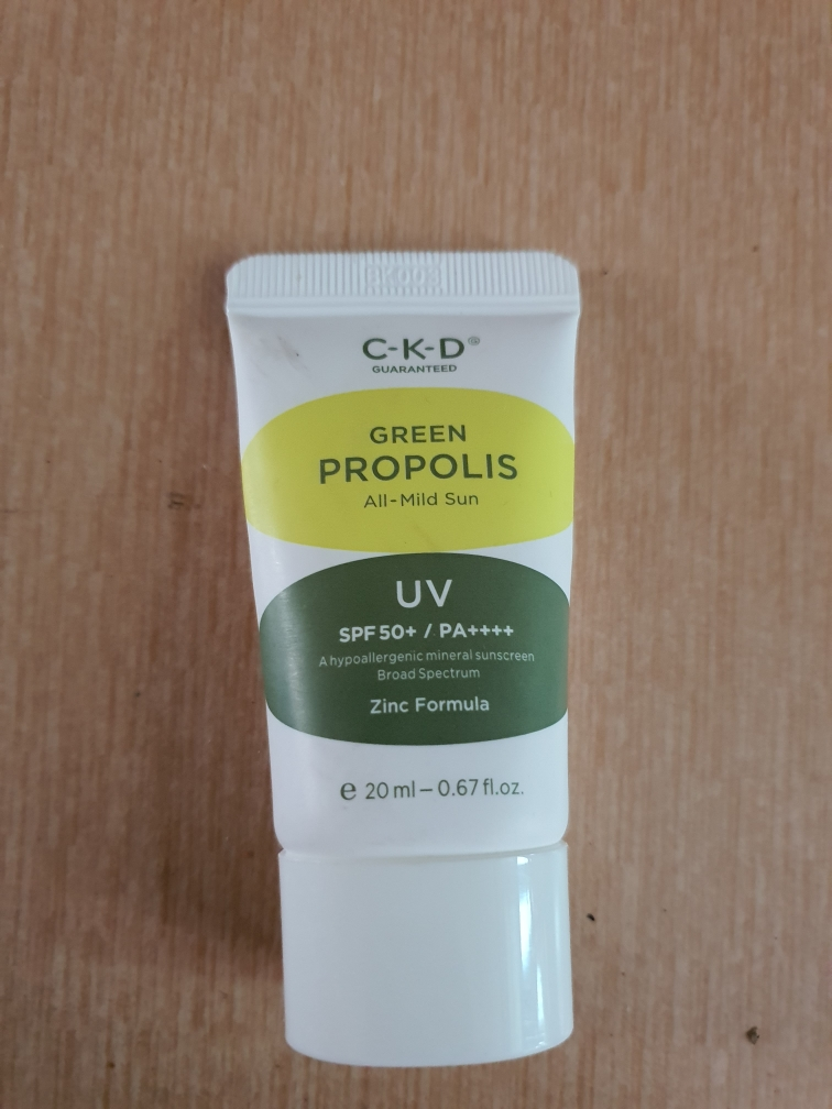 CKDGUARANTEED (씨케이디개런티드) 그린프로폴리스 [SPF50+/PA++++] [올마일드선] review image