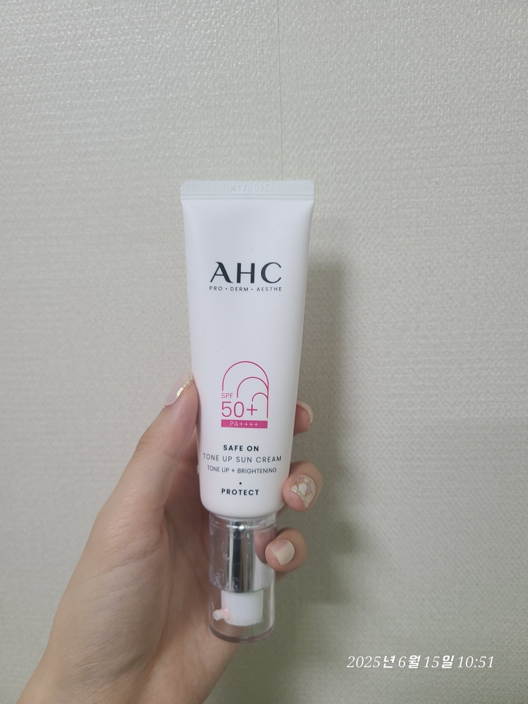 AHC 舒缓防晒隔离霜 [SPF50+/PA++++] common.review image