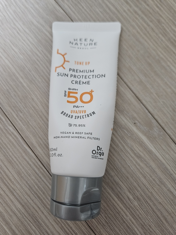Dr.Orga Premium Sun Protection Tone-Up Sun Cream [SPF50+/PA+++] review image