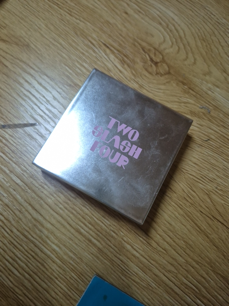 투슬래시포 (TOWSLASHFOUR) 올 오버 페이스 블러쉬 [던 핑크] review image