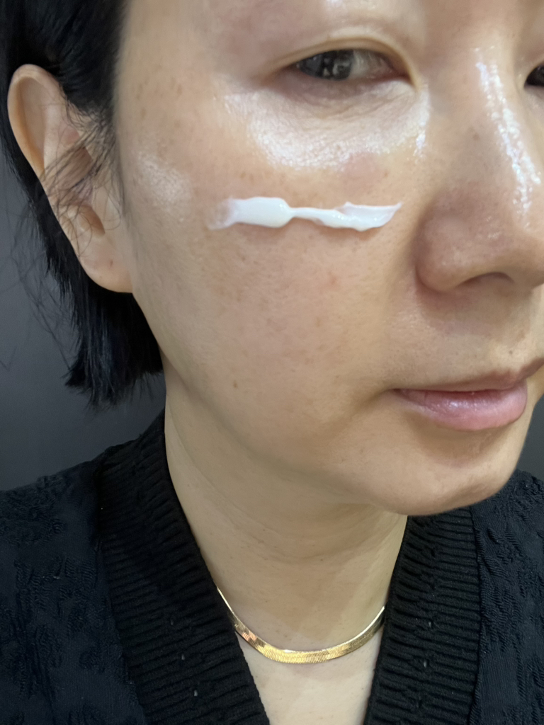 UV防护多重防御[SPF50+/PA++++][清新]的真实用户使用照片