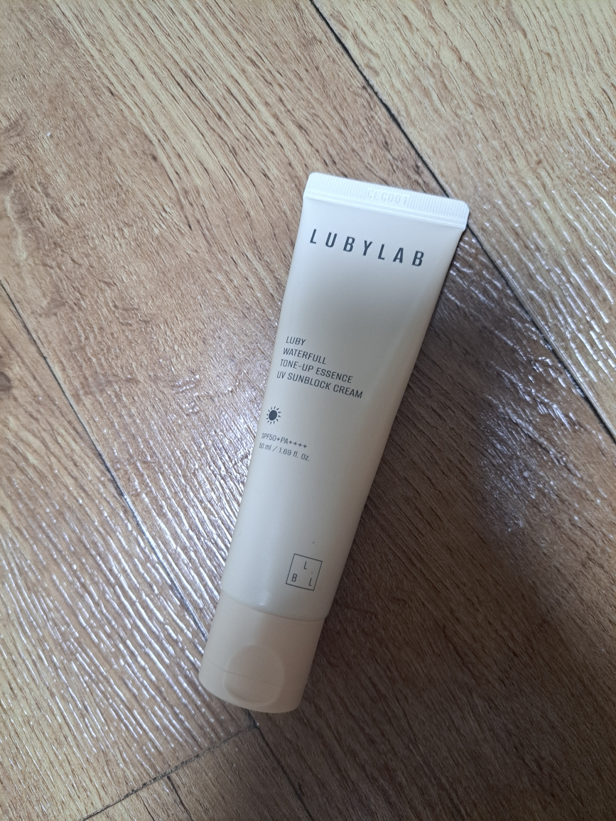 LUBYLAB Ruby Waterful Tone-Up Essence UV Sunblock Cream [SPF50+/PA++++] review image