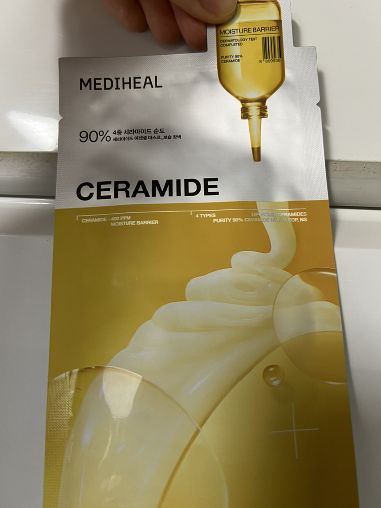 MEDIHEAL ESSENTIAL MASK [CERAMIDE MOISTURE BARRIER] review image