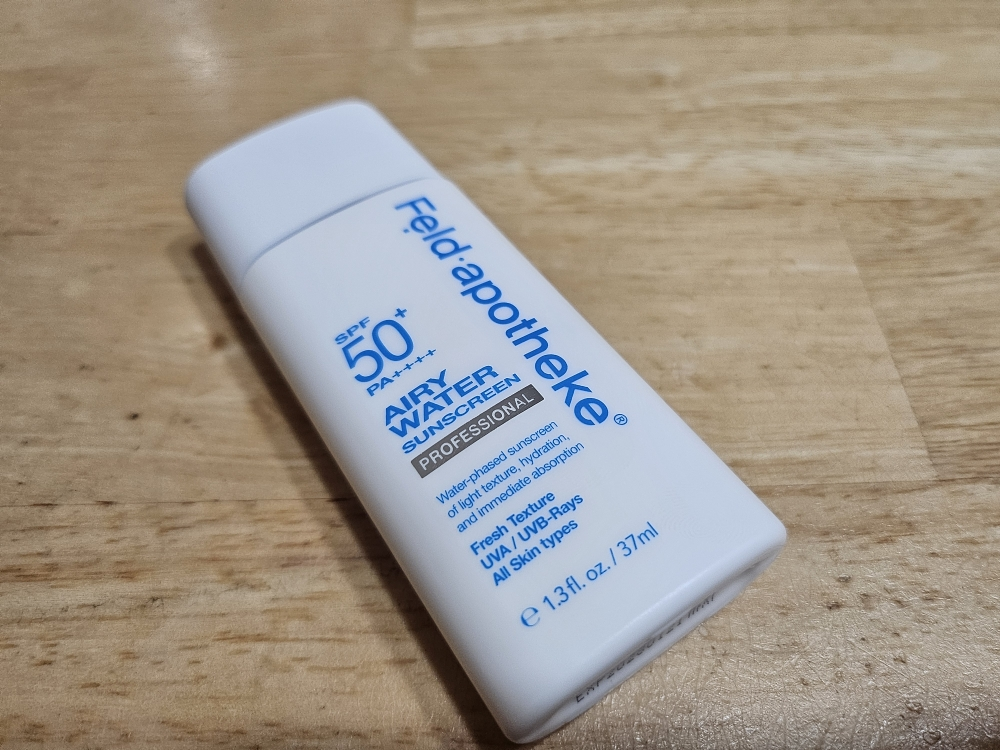 펠드아포테케 (Feldapotheke) 에어리 워터 선스크린 프로페셔널 [SPF50+/PA++++] review image