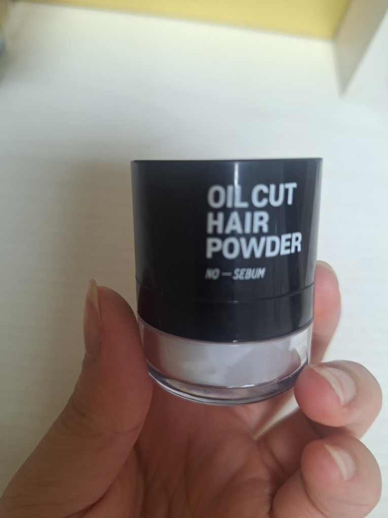 daiso OIL CUT HAIR POWDER NO-SEBUM review image