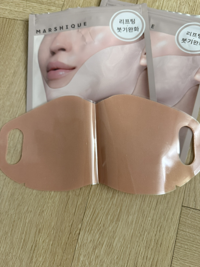 마르시끄 (MARSHIQUE) 라인 리프팅 하이드로겔 턱선 패치 review image