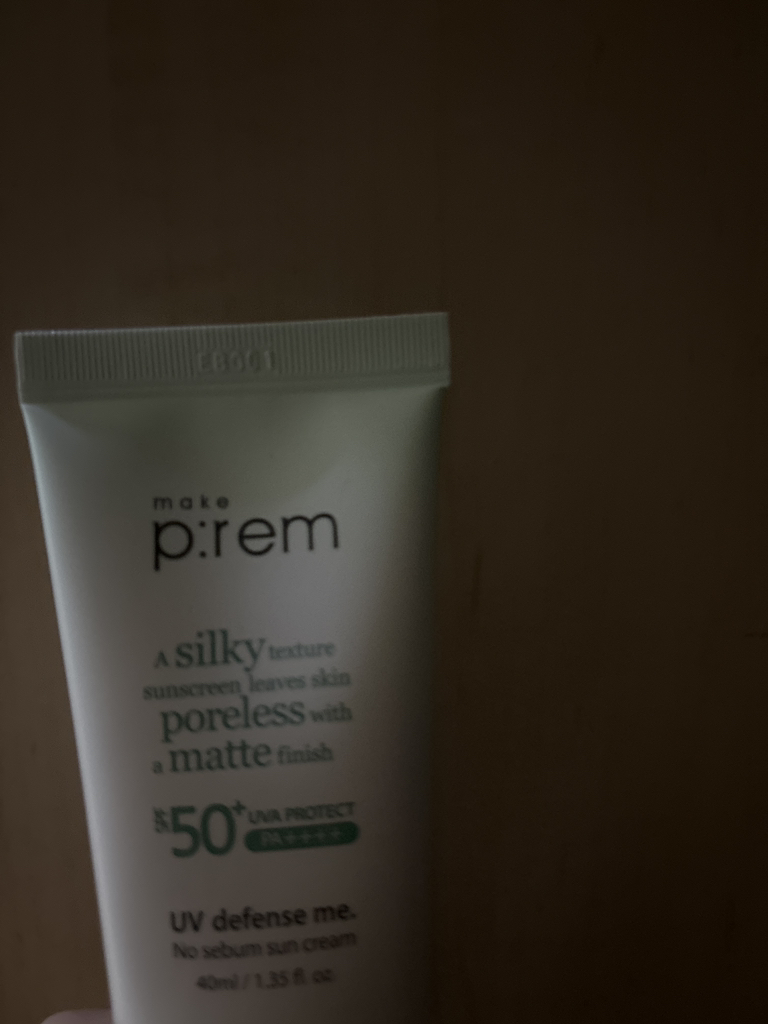 유브이 디펜스 미 노세범 선크림 [SPF50+/PA++++] review image
