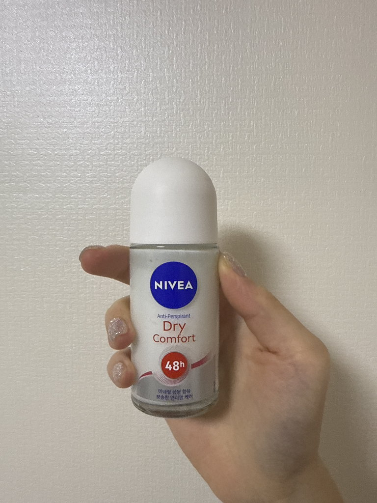 NIVEA Anti-Perspirant [DryComfort] review image