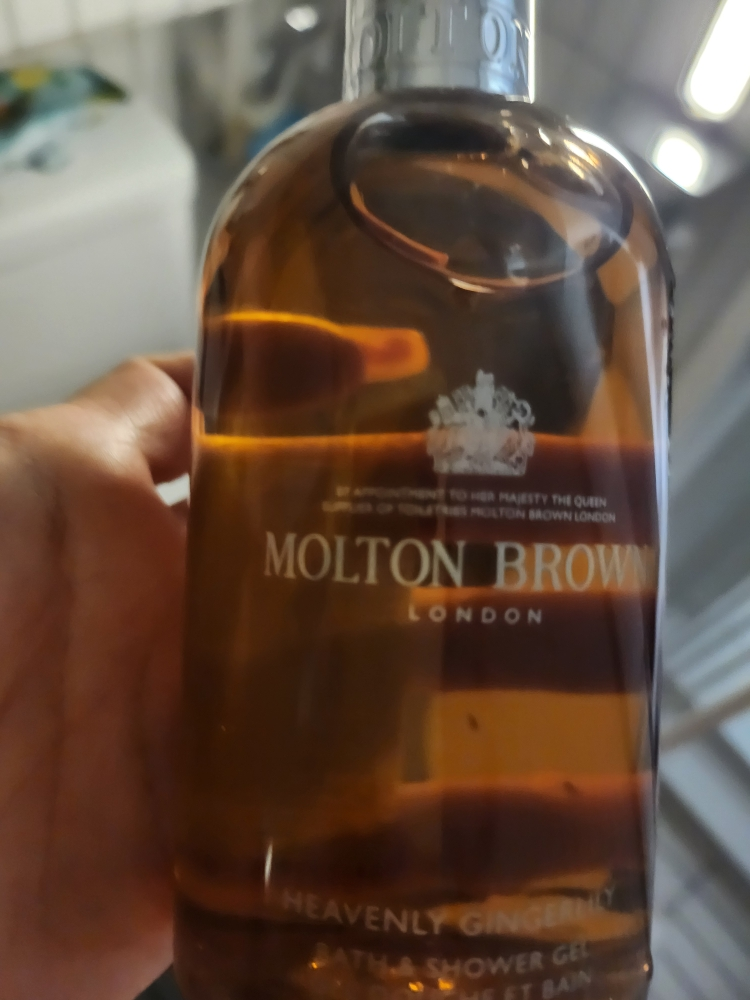 몰튼브라운 (MOLTONBROWN) 배쓰 & 샤워 젤 [타바코앱솔루트] review image