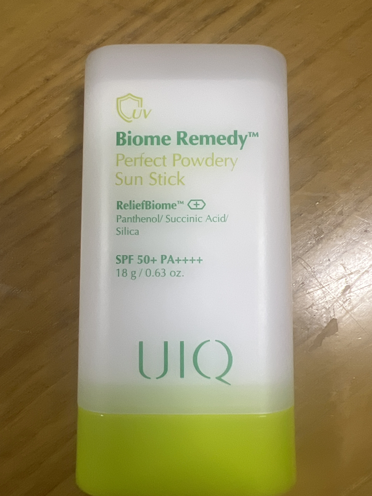 유이크 (UIQ) 바이옴 레미디 퍼펙트 보송 선스틱 [SPF50+/PA++++] review image