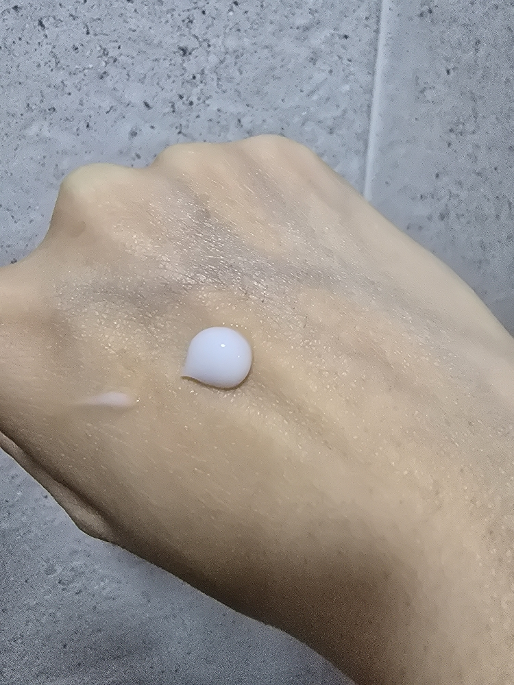 미모바이마몽드 (mimobyMAMONDE) 로지-히알론 수분 크림 review image