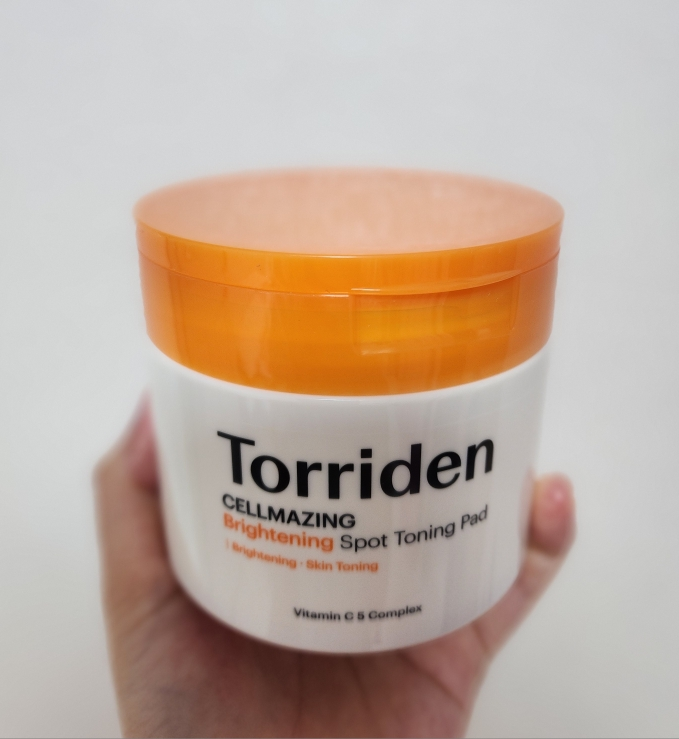 토리든 (Torriden) 셀메이징 비타 씨 브라이트닝 흔적 토닝 패드 review image
