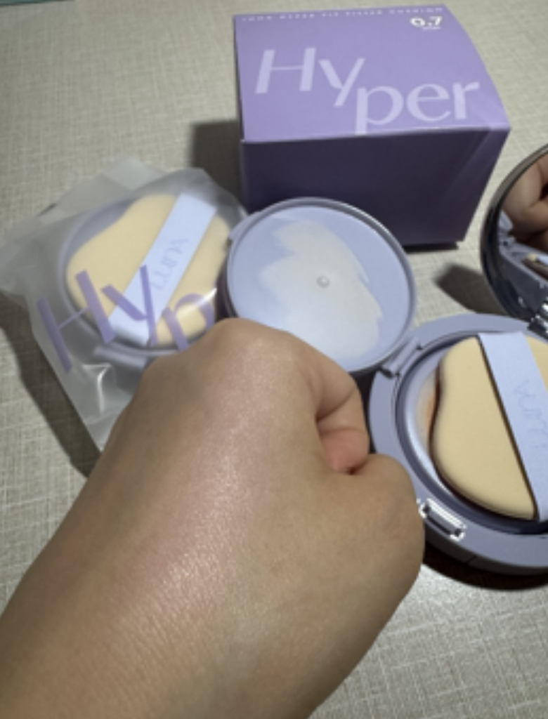 루나 (LUNA) 하이퍼 메쉬 파운데이션 [SPF50+/PA++++] [0.7 아이보리] review image