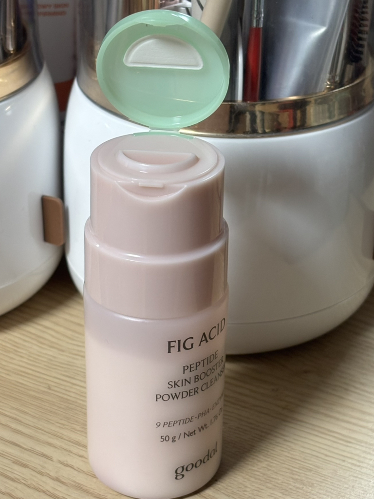 果达儿 色素多肽焕肤粉末洁面乳 common.review image