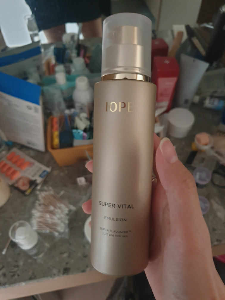 IOPE (艾诺碧) 超级维生素乳化剂 common.review image