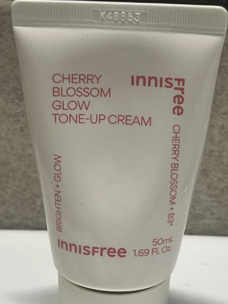 이니스프리 (INNISFREE) 왕벚꽃 글로우 톤업 크림 review image