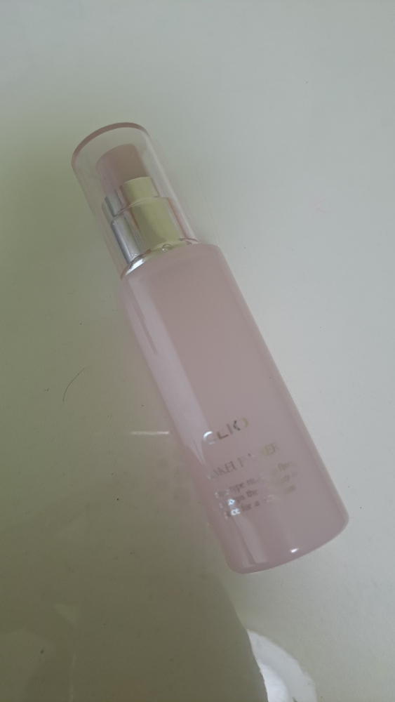 定妆喷雾的真实用户使用照片