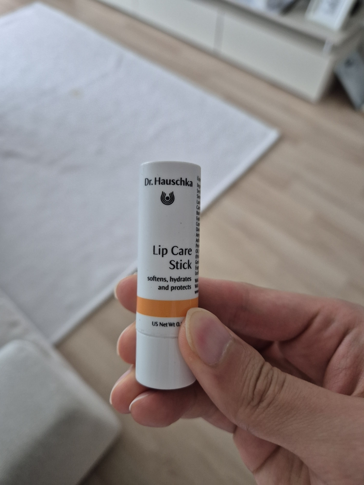 닥터하우쉬카 (Dr.Hauschka) 립 케어 스틱 review image