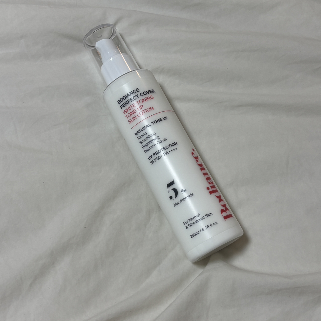바디언스 (Bodiance) 퍼펙트 커버 화이트 토닝 톤업 선크림 [SPF50+/PA++++] review image