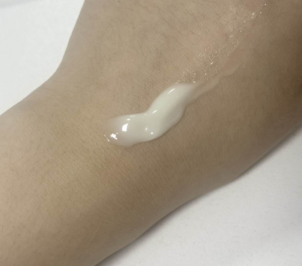 비오레 (Biore) UV 아쿠아 리치 워터리 에센스 [SPF50+/PA++++] review image
