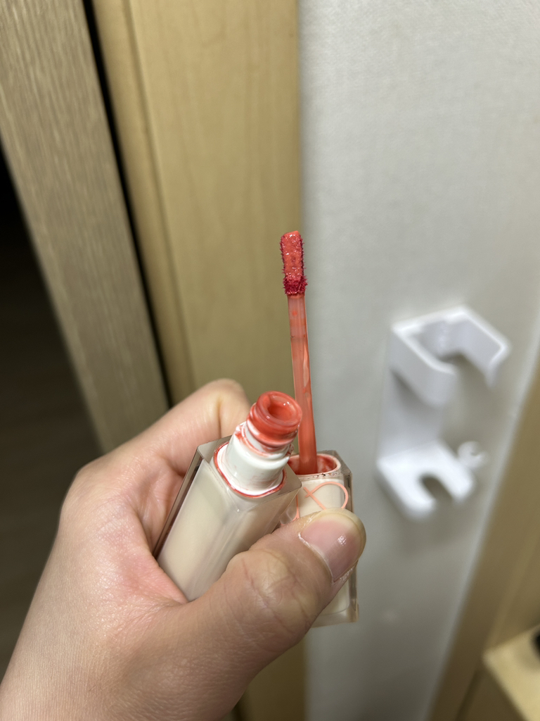 ROMAND dewy·ful water tint [09 cotton melba] review image