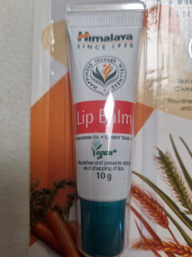 植物性润唇膏的真实用户使用照片