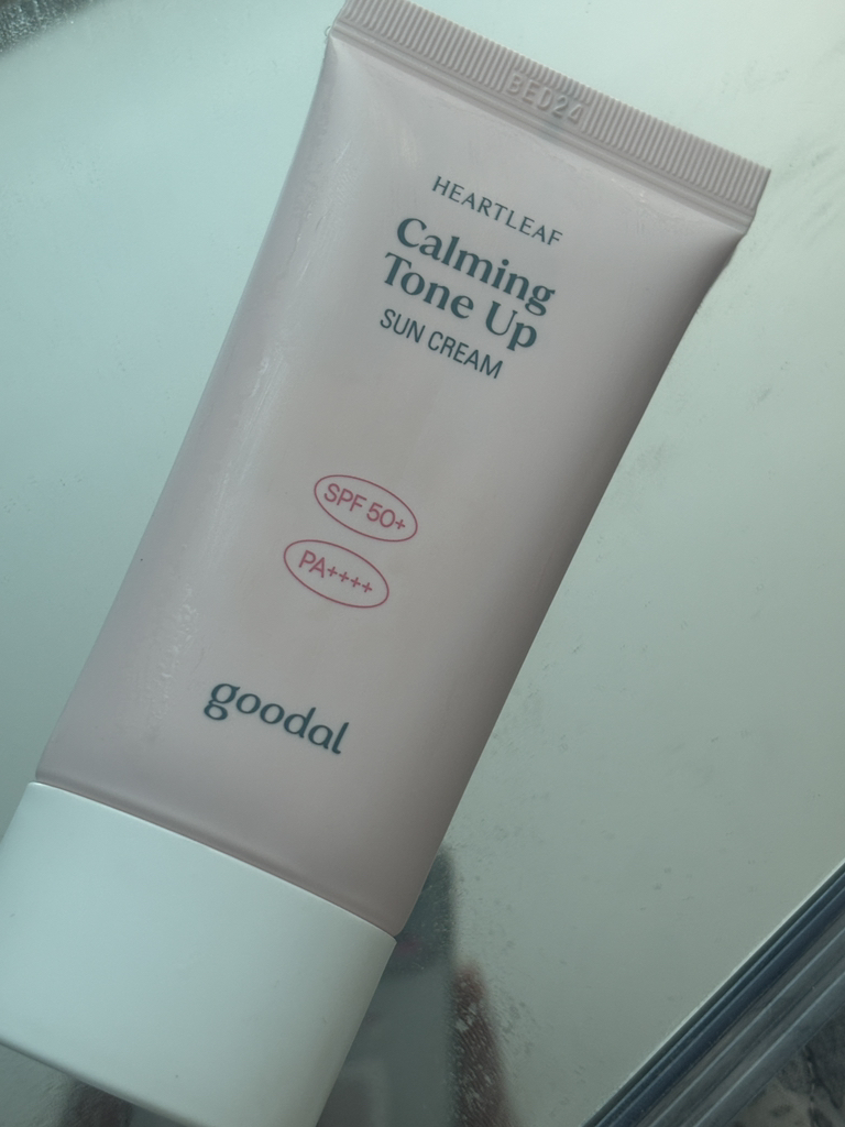 澄んだオソンチョ落ち着いた水分トーンアップサンクリーム [SPF50+/PA++++]のリアルなユーザー写真