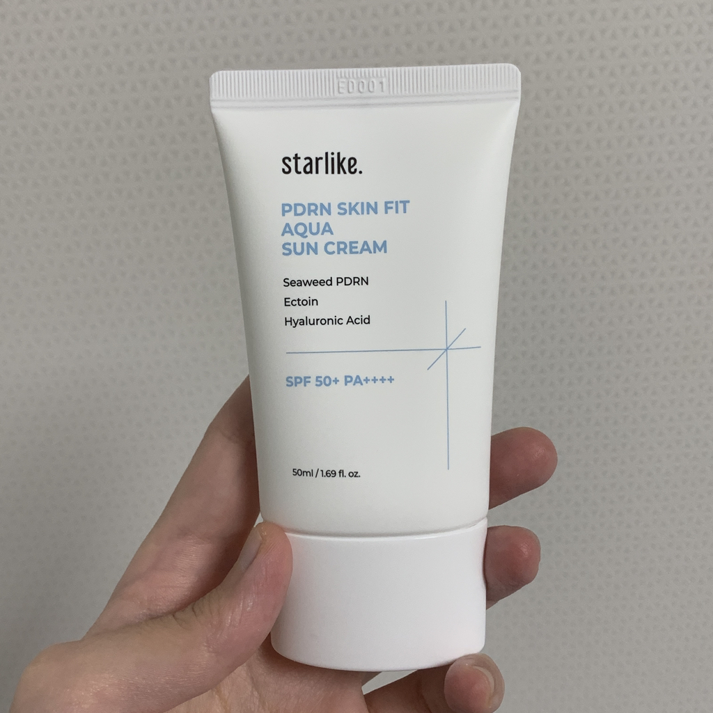 스타라이크 (starlike.) 피디알엔 스킨 핏 수분 선 크림 [SPF50+/PA++++] review image