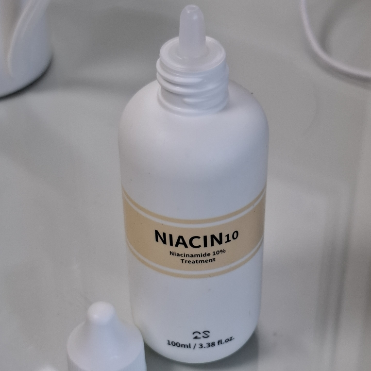 이솔 (2SOL) 나이아신아마이드 10% 트리트먼트 review image