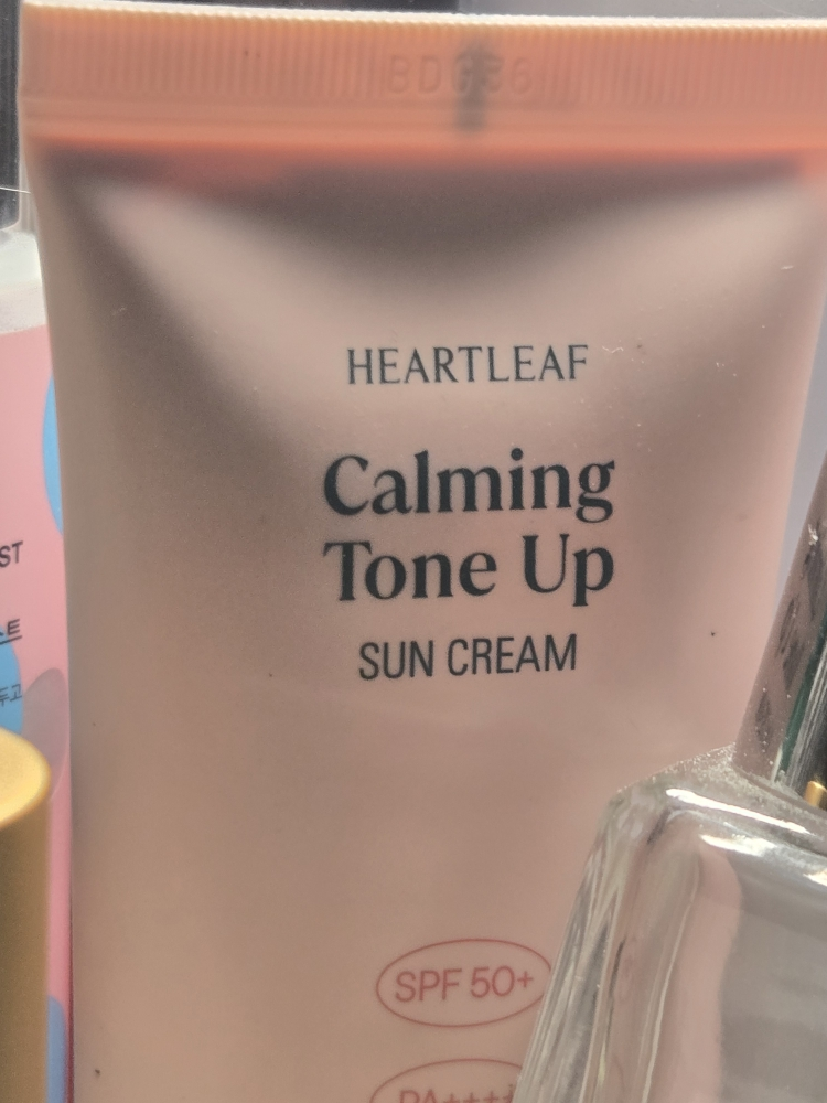 澄んだオソンチョ落ち着いた水分トーンアップサンクリーム [SPF50+/PA++++]のリアルなユーザー写真