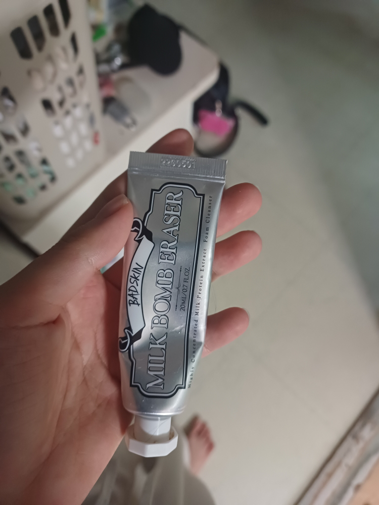 배드스킨 (BADSKIN) 우유 폭탄 지우개 review image