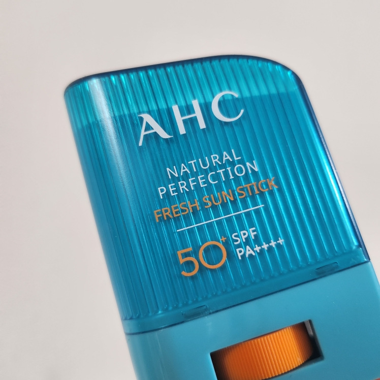自然完美清新防晒棒 [SPF50+/PA++++]的真实用户使用照片