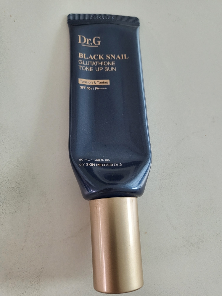 Dr.G BLACK SNAIL GLUTATHIONE TONE UP SUN [SPF50+/PA++++] Reviews