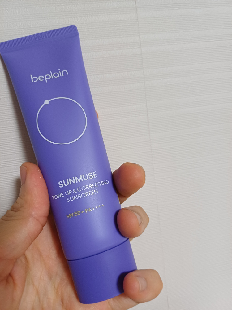 Real user review photo of Sunmuse Tone Up & Correcting Sunscreen [SPF50+/PA++++]
