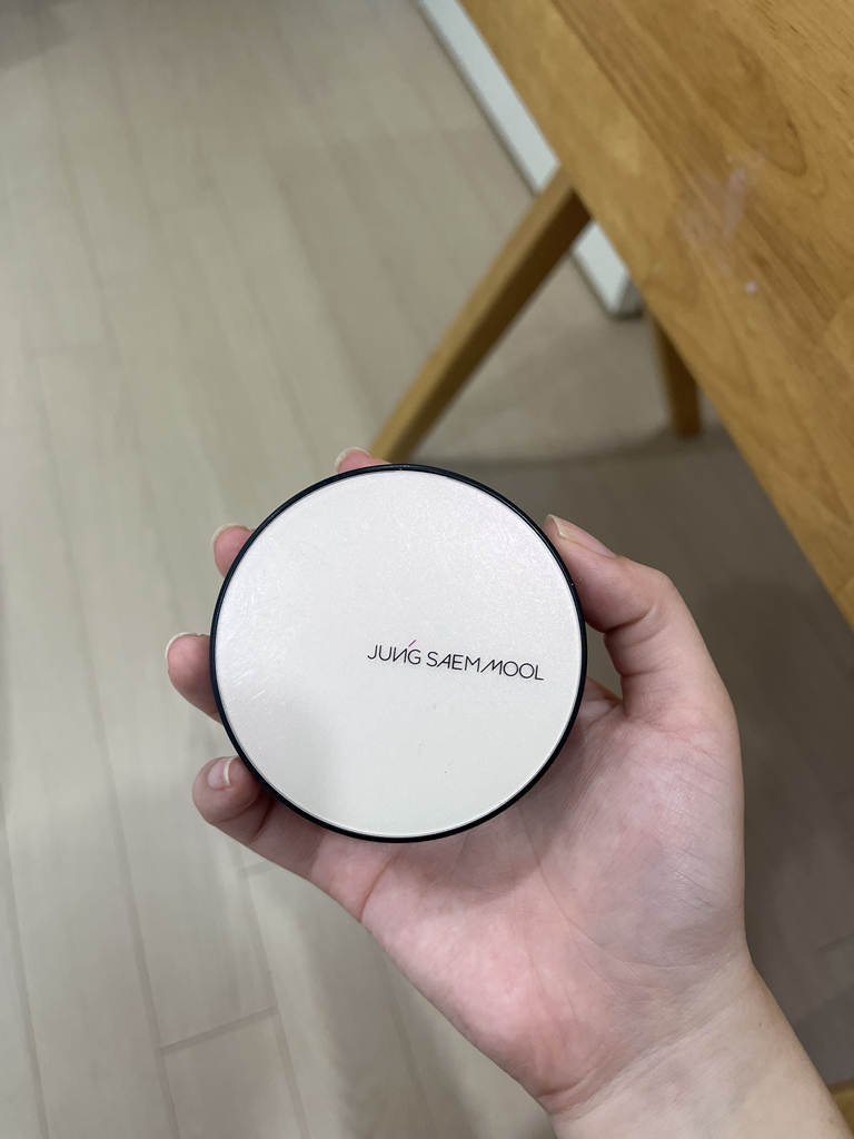 Real user review photo of Essential Skin Nuder Cushion [SPF50+/PA+++] [Fair]