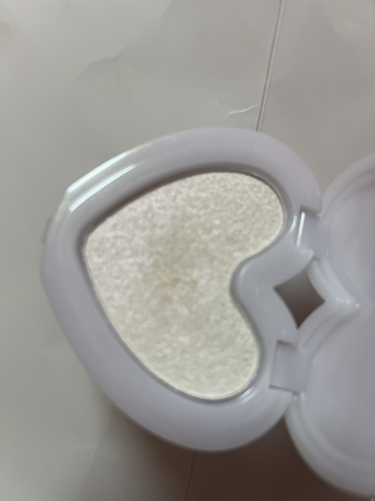 릴리바이레드 (lilybyred) 러브빔 글로우 베일 [01 #오묘빔] review image