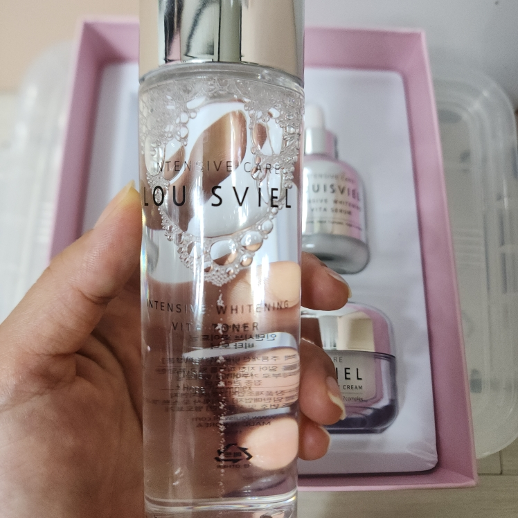 루이비엘 (LOUISVIEL) 인텐시브 화이트닝 비타 토너 review image