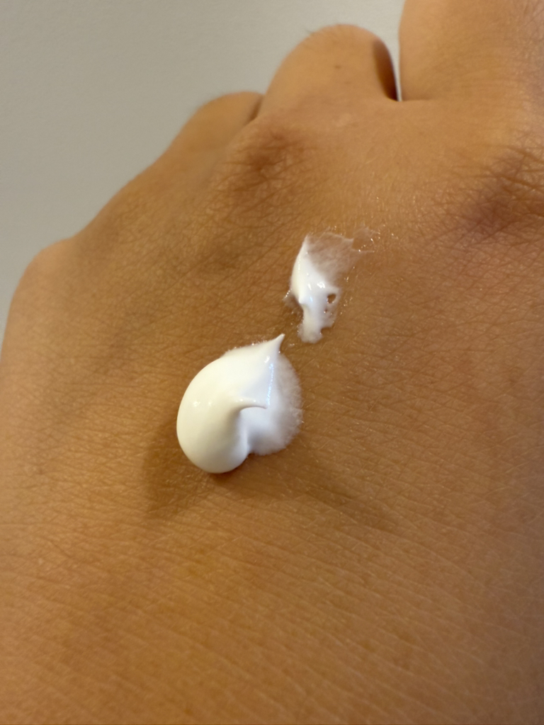 더마블록 (Dermablock®) 선크림 [SPF50+/PA++++] [수분] review image