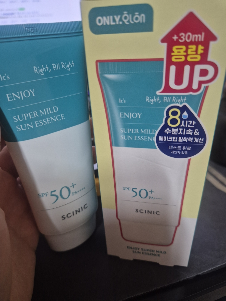 エンジョイスーパーマイルドサンエッセンス [SPF50+/PA++++]のリアルなユーザー写真