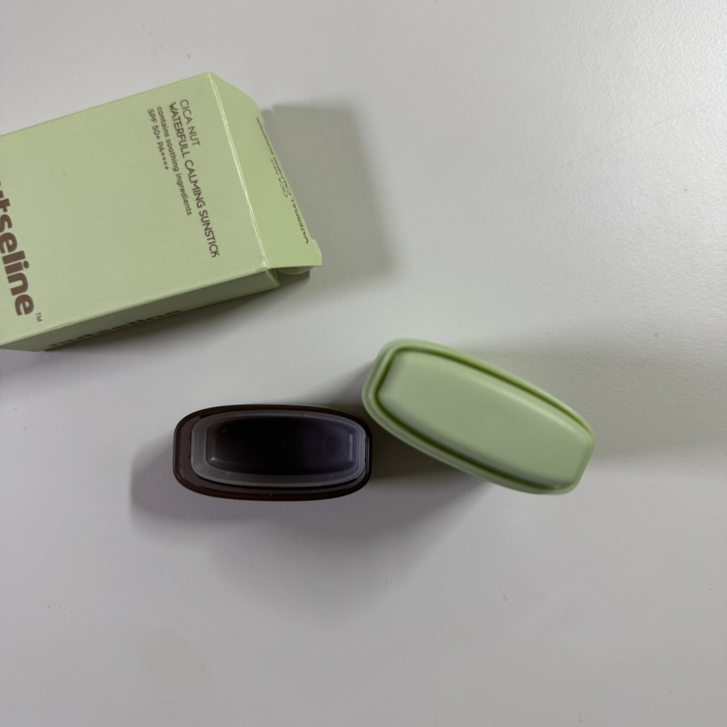 넛세린 (nutseline) 시카 넛 워터풀 카밍 선스틱 [SPF50+/PA++++] review image
