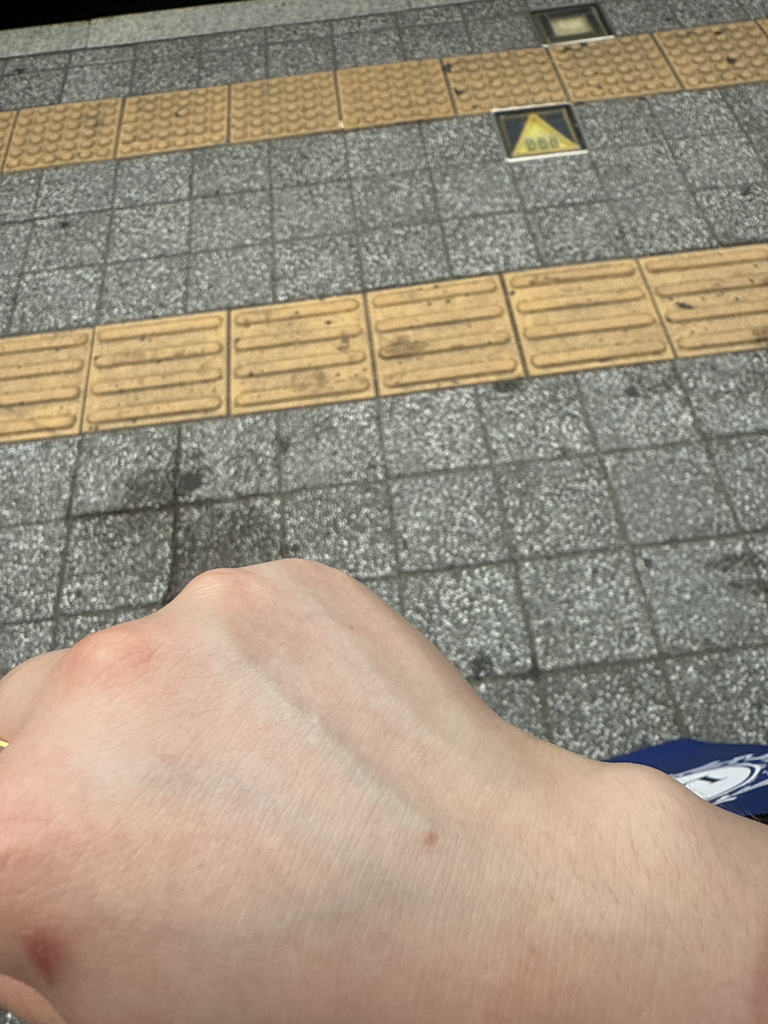 ARMANIbeauty (乔治.阿玛尼) 设计师光泽粉底液 [1号] common.review image